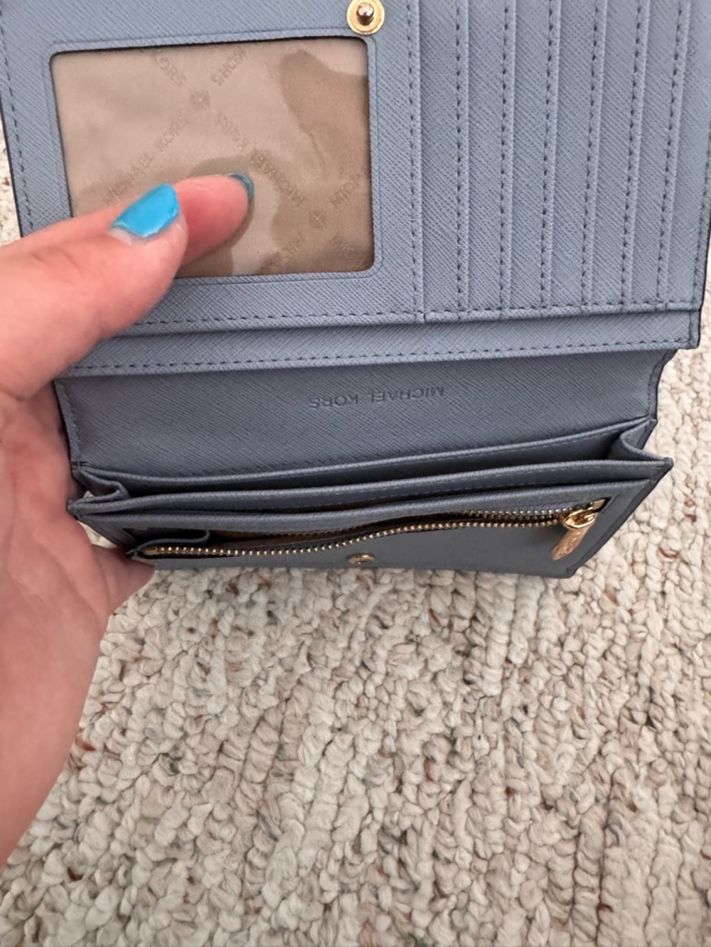 MICHAEL KORS Jet Set Travel Leather Pale Blue Wallet - Picture 4 of 4